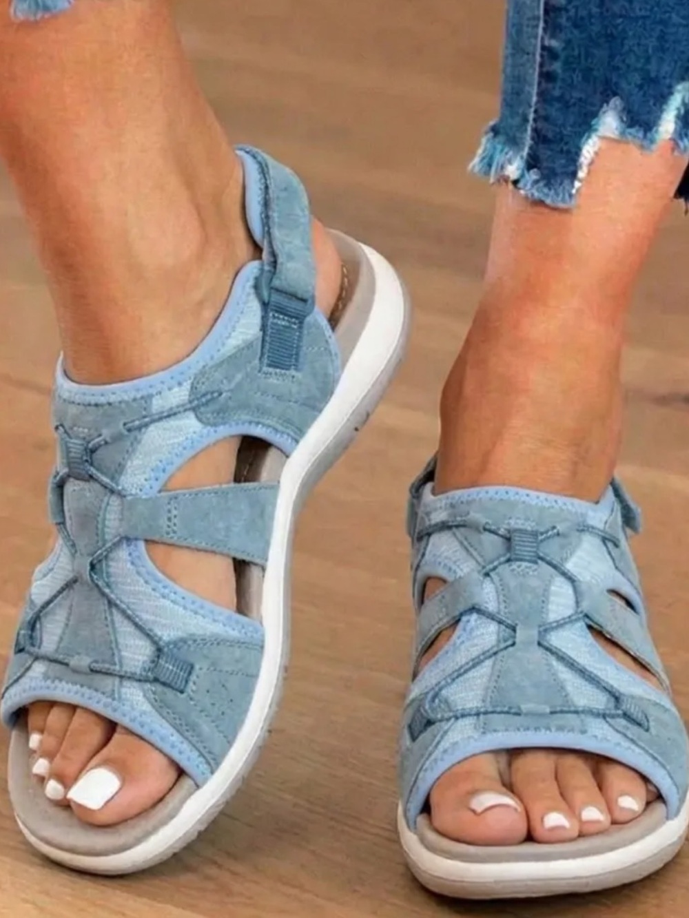 Blue Orthofeet Maui stretch sandals featuring a bungee lace system Sz 10D
